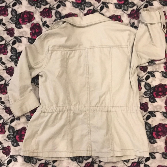 Tan cargo style jacket - Picture 6 of 7